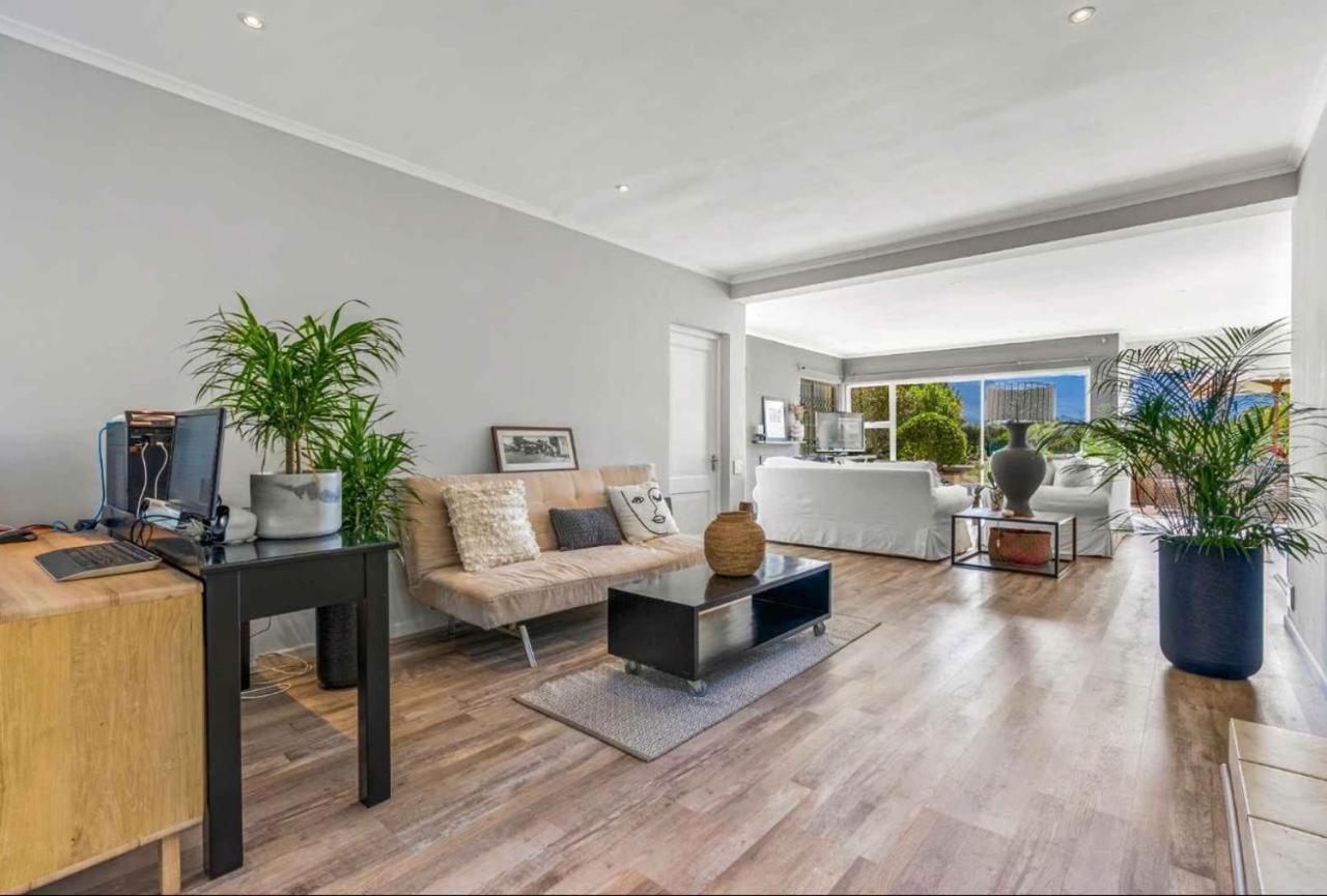 Great Views, 2 Bedroom In The Centre Of Cape Town, Bo Kaap Cape Town